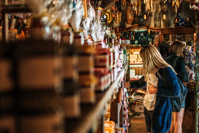 A Guide to Non-Toxic Cookware Materials for Healthier Cooking